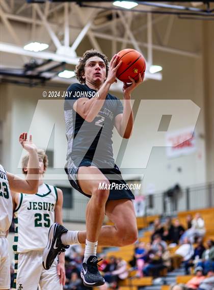 Thumbnail 1 in Jesuit vs. Tualatin (Les Schwab Invitational) photogallery.