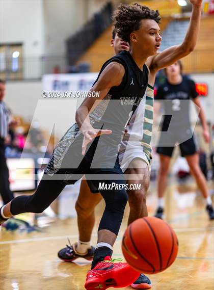 Thumbnail 1 in Jesuit vs. Tualatin (Les Schwab Invitational) photogallery.