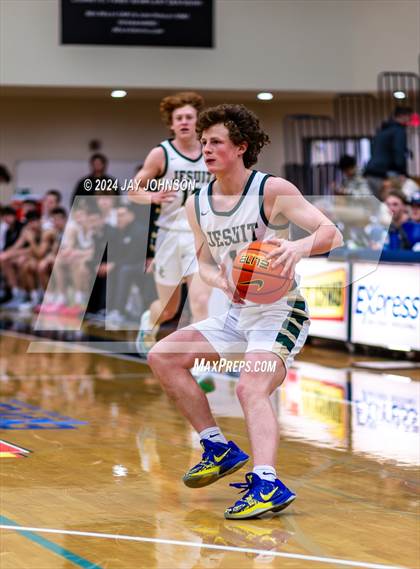 Thumbnail 2 in Jesuit vs. Tualatin (Les Schwab Invitational) photogallery.