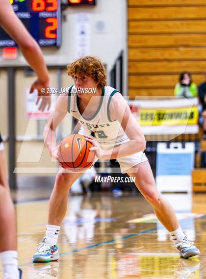 Thumbnail 3 in Jesuit vs. Tualatin (Les Schwab Invitational) photogallery.