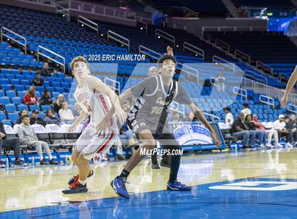 Thumbnail 2 in Crespi vs Mater Dei (Trinity-Mission League Challenge) photogallery.