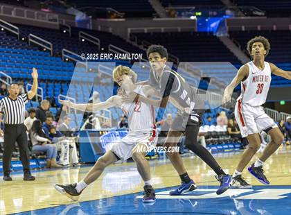 Thumbnail 2 in Crespi vs Mater Dei (Trinity-Mission League Challenge) photogallery.