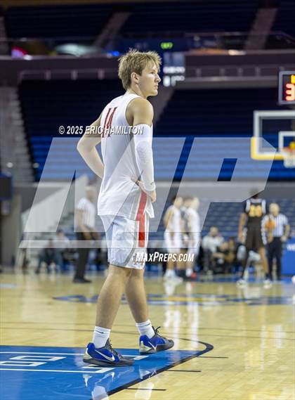 Thumbnail 1 in Crespi vs Mater Dei (Trinity-Mission League Challenge) photogallery.