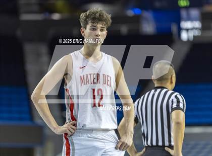 Thumbnail 3 in Crespi vs Mater Dei (Trinity-Mission League Challenge) photogallery.