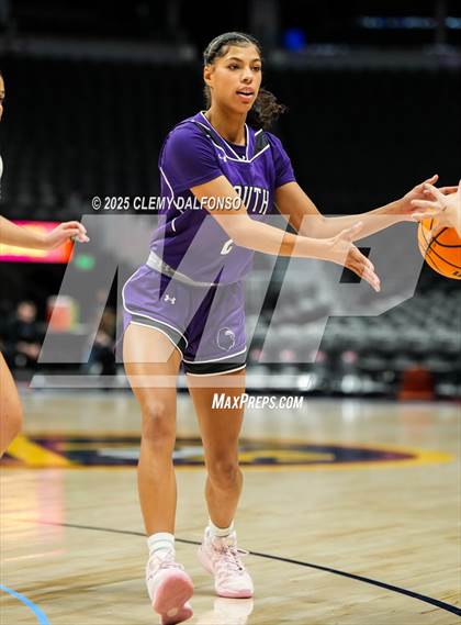 Thumbnail 3 in Denver South vs Dakota Ridge (Ball Arena) photogallery.