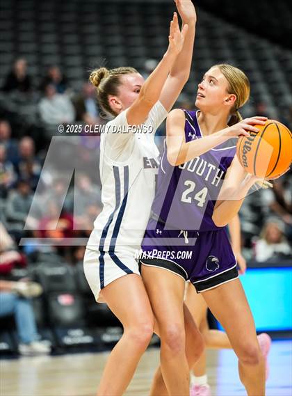 Thumbnail 2 in Denver South vs Dakota Ridge (Ball Arena) photogallery.