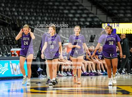 Thumbnail 1 in Denver South vs Dakota Ridge (Ball Arena) photogallery.