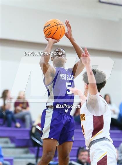 Thumbnail 3 in Dillon Christian vs West Bladen (Adidas Christmas Tournament) photogallery.