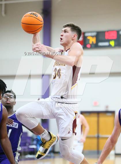 Thumbnail 2 in Dillon Christian vs West Bladen (Adidas Christmas Tournament) photogallery.