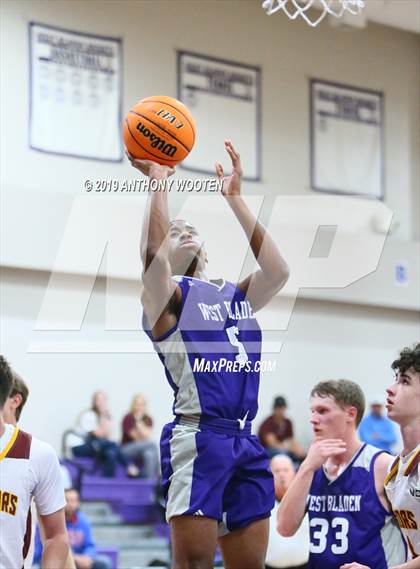 Thumbnail 3 in Dillon Christian vs West Bladen (Adidas Christmas Tournament) photogallery.