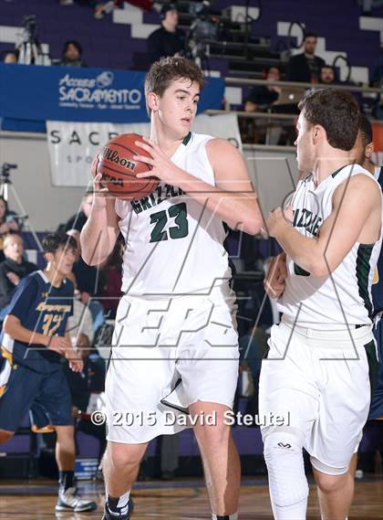 Thumbnail 2 in Oak Ridge vs. Granite Bay (St. Hope Elite Classic) photogallery.