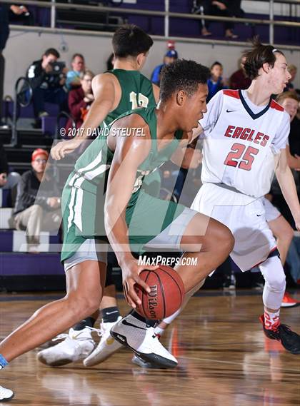 Thumbnail 2 in St. Patrick-St. Vincent vs. Pleasant Grove (St. Hope Elite Classic) photogallery.