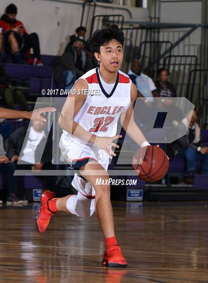 Thumbnail 2 in St. Patrick-St. Vincent vs. Pleasant Grove (St. Hope Elite Classic) photogallery.