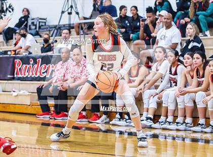 Thumbnail 3 in Carondelet vs 'Iolani (Iolani Classic Honolulu - Day 3) photogallery.