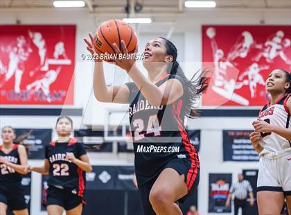 Thumbnail 3 in Carondelet vs 'Iolani (Iolani Classic Honolulu - Day 3) photogallery.