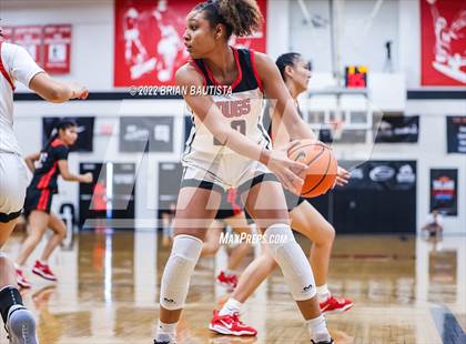 Thumbnail 1 in Carondelet vs 'Iolani (Iolani Classic Honolulu - Day 3) photogallery.