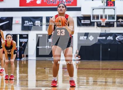 Thumbnail 2 in Carondelet vs 'Iolani (Iolani Classic Honolulu - Day 3) photogallery.