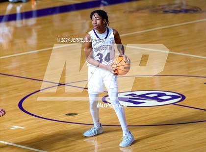 Thumbnail 1 in Ravencroft vs Broughton (John Wall Holiday Invitational) photogallery.