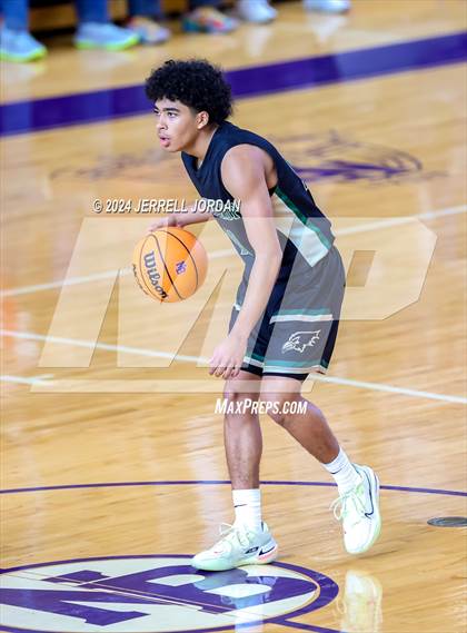 Thumbnail 1 in Ravencroft vs Broughton (John Wall Holiday Invitational) photogallery.