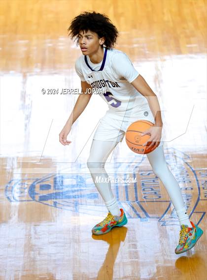 Thumbnail 3 in Ravencroft vs Broughton (John Wall Holiday Invitational) photogallery.
