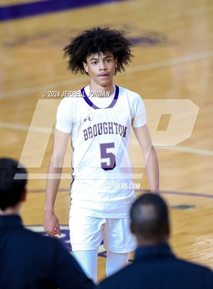 Thumbnail 1 in Ravencroft vs Broughton (John Wall Holiday Invitational) photogallery.