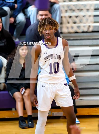 Thumbnail 2 in Ravencroft vs Broughton (John Wall Holiday Invitational) photogallery.