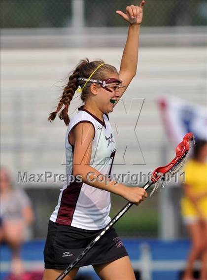 Thumbnail 2 in Tampa Catholic vs. Douglas (State Playoffs) photogallery.