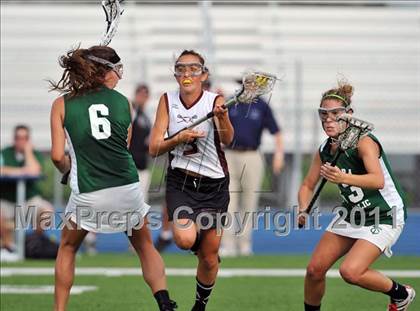 Thumbnail 1 in Tampa Catholic vs. Douglas (State Playoffs) photogallery.