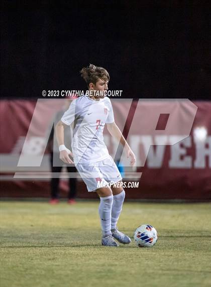 Thumbnail 3 in Regis Jesuit vs Denver East (CHSAA 5A Semifinals) photogallery.