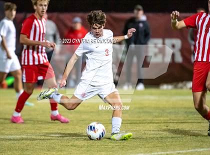 Thumbnail 3 in Regis Jesuit vs Denver East (CHSAA 5A Semifinals) photogallery.