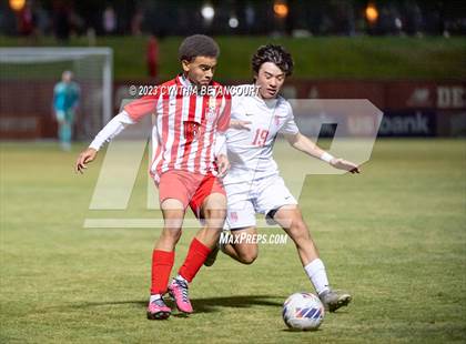 Thumbnail 3 in Regis Jesuit vs Denver East (CHSAA 5A Semifinals) photogallery.