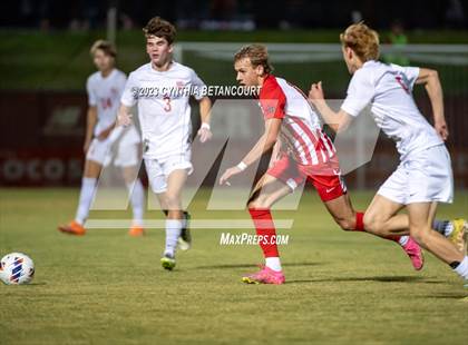 Thumbnail 1 in Regis Jesuit vs Denver East (CHSAA 5A Semifinals) photogallery.