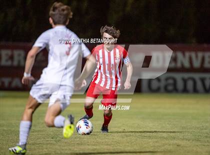 Thumbnail 3 in Regis Jesuit vs Denver East (CHSAA 5A Semifinals) photogallery.