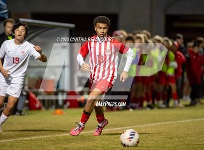 Thumbnail 3 in Regis Jesuit vs Denver East (CHSAA 5A Semifinals) photogallery.