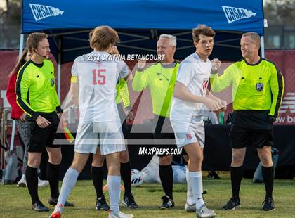 Thumbnail 1 in Regis Jesuit vs Denver East (CHSAA 5A Semifinals) photogallery.