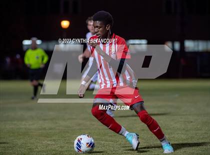 Thumbnail 2 in Regis Jesuit vs Denver East (CHSAA 5A Semifinals) photogallery.