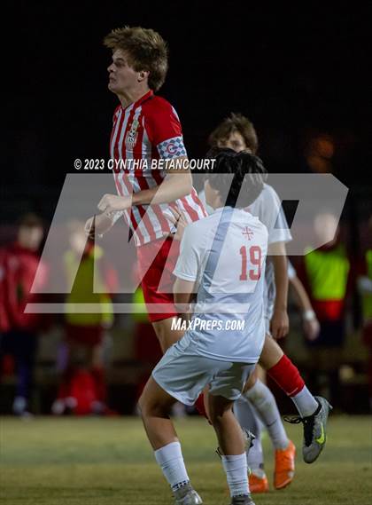 Thumbnail 3 in Regis Jesuit vs Denver East (CHSAA 5A Semifinals) photogallery.