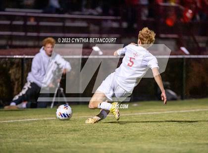 Thumbnail 3 in Regis Jesuit vs Denver East (CHSAA 5A Semifinals) photogallery.