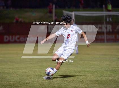 Thumbnail 3 in Regis Jesuit vs Denver East (CHSAA 5A Semifinals) photogallery.