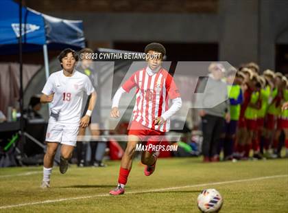 Thumbnail 3 in Regis Jesuit vs Denver East (CHSAA 5A Semifinals) photogallery.