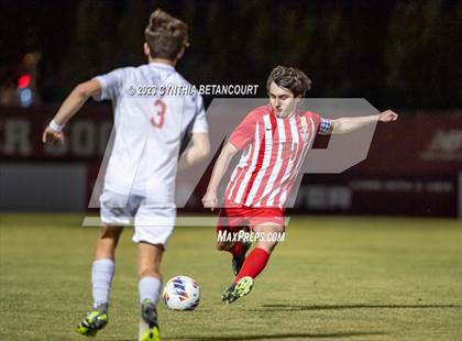 Thumbnail 3 in Regis Jesuit vs Denver East (CHSAA 5A Semifinals) photogallery.
