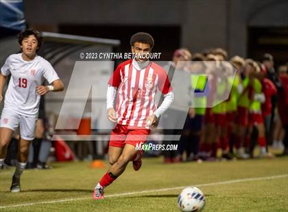 Thumbnail 1 in Regis Jesuit vs Denver East (CHSAA 5A Semifinals) photogallery.