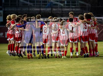 Thumbnail 1 in Regis Jesuit vs Denver East (CHSAA 5A Semifinals) photogallery.