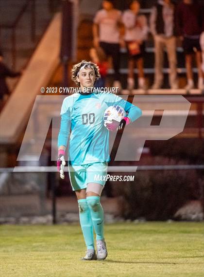 Thumbnail 1 in Regis Jesuit vs Denver East (CHSAA 5A Semifinals) photogallery.