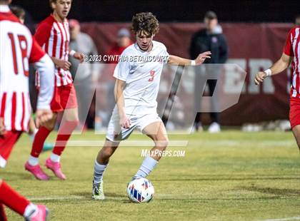 Thumbnail 2 in Regis Jesuit vs Denver East (CHSAA 5A Semifinals) photogallery.