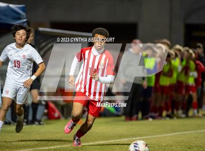Thumbnail 2 in Regis Jesuit vs Denver East (CHSAA 5A Semifinals) photogallery.