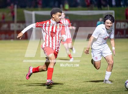 Thumbnail 2 in Regis Jesuit vs Denver East (CHSAA 5A Semifinals) photogallery.