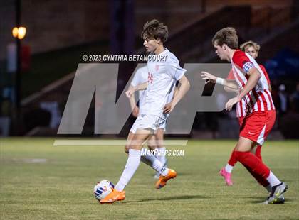 Thumbnail 3 in Regis Jesuit vs Denver East (CHSAA 5A Semifinals) photogallery.