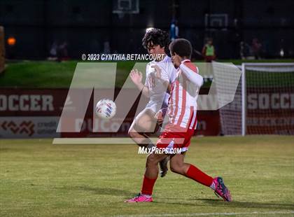 Thumbnail 1 in Regis Jesuit vs Denver East (CHSAA 5A Semifinals) photogallery.