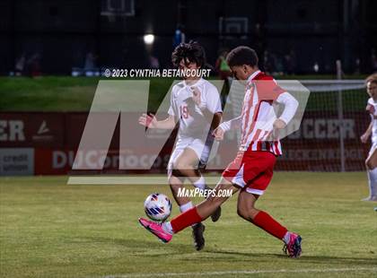 Thumbnail 3 in Regis Jesuit vs Denver East (CHSAA 5A Semifinals) photogallery.